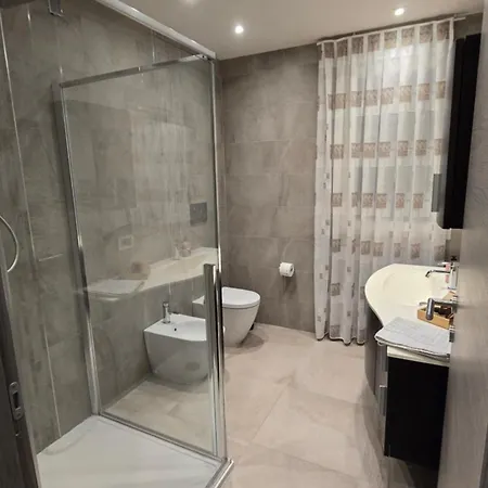 Il Nido Di Olly 2 Camere, 2 Bagni E Posto Auto *